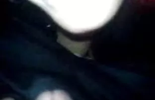 XXX బలమైన వ్యక్తి Fucks two beauties మలుపులు పడుతుంది