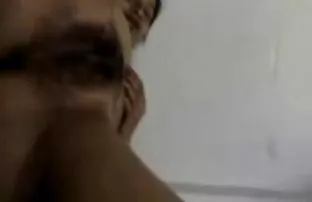 XXX కార్మికులు దెబ్బతిని పుస్సీ మరియు గాడిద సెక్సీ దొంగతనం