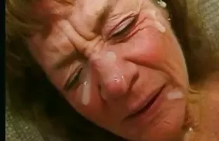 XXX Fucks చాలా ఇంద్రియాలకు సంబంధించిన అమ్మాయి చిక్ ఆమె రికార్డింగ్ హోమ్ సెక్స్