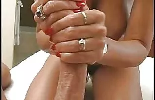 XXX రష్యన్ చిక్ ఇస్తుంది మరియు ఆమె ప్రియుడు గాడిద