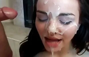 XXX హాట్ లెస్బియన్ సెక్స్ ముగ్గరితో సెక్స్