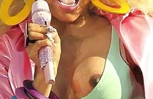 XXX అద్భుతమైన లెస్బియన్ సెక్స్ ఆరుబయట