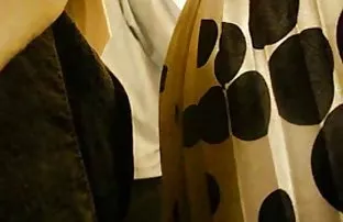 XXX విడాకులు తీసుకున్న స్త్రీ ఫక్ చల్లని పట్టిక